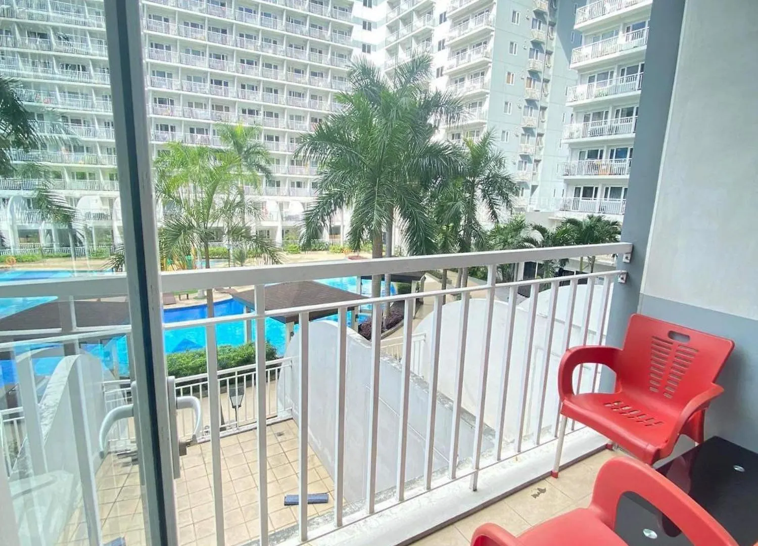 Triple 3D Shell Residences Pasay Aparthotel